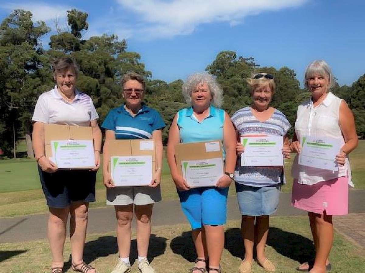 Left to Right. Alison Kidd (Ulverstone Div. 3), Lain Thorne (Devonport Div. 1 and Foursomes), Suzanne Sykes (Thirlstane Div. 2), Julie Stonehouse and Lyn White (Penguin Div. 2 Foursomes)